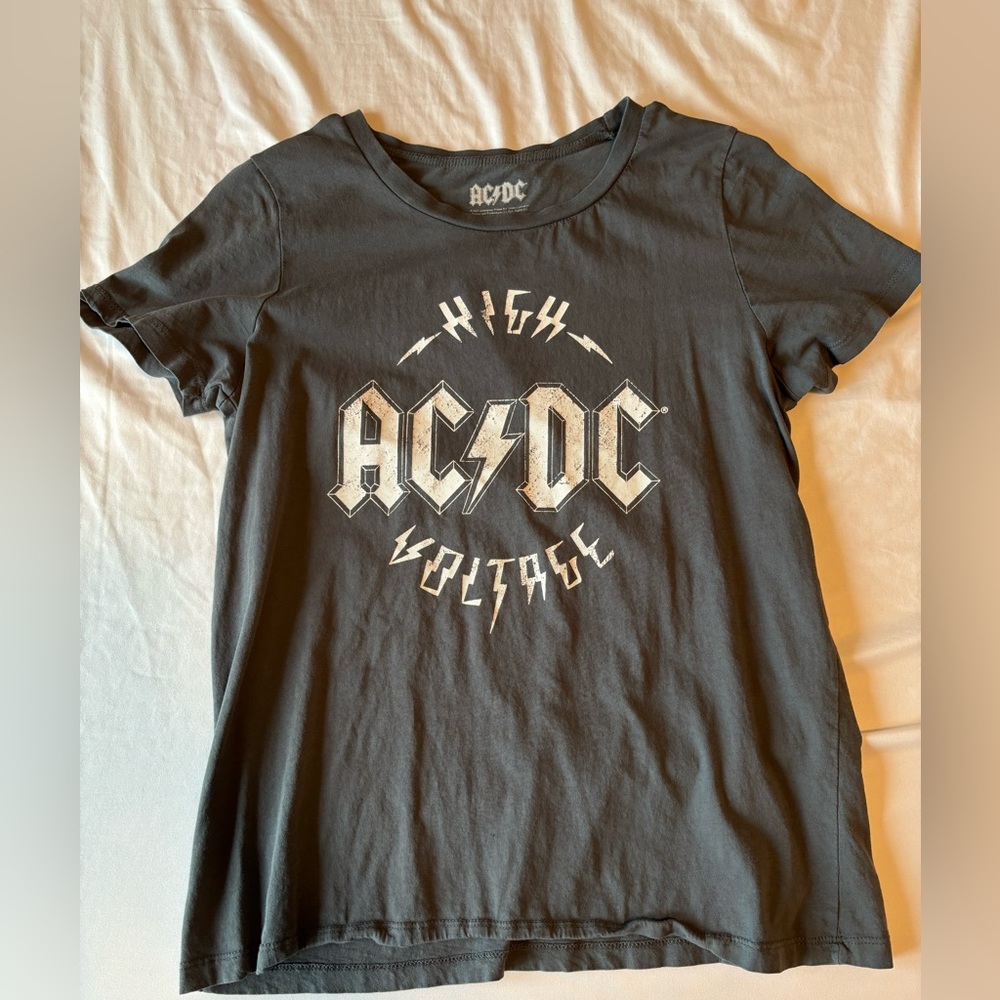 target graphic tee